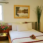 New Star Hotel